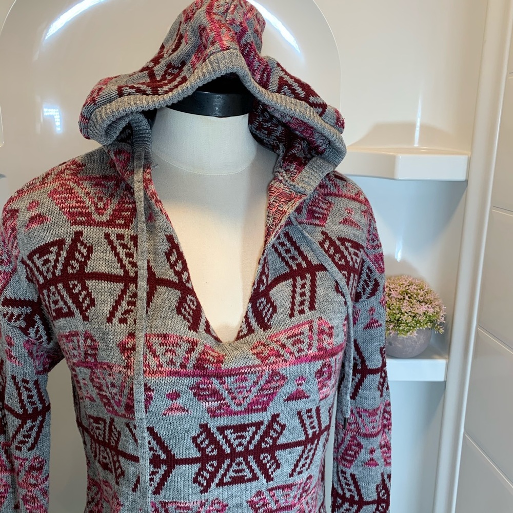 American Eagle Tribal Hooded‎ Sweater
